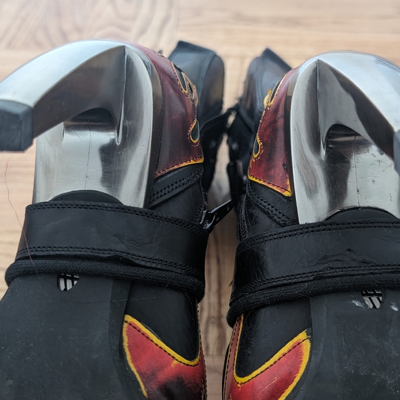 Women's New Rock Leather Boots Metal Heel Red Flame Malicia Collection W/Box - Picture 5 of 16